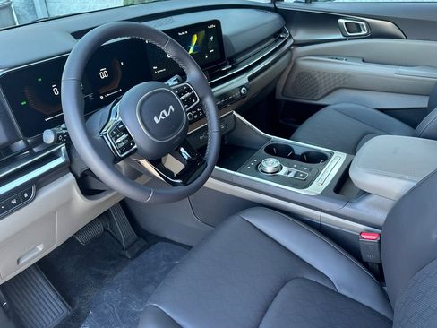 New 2026 Kia Carnival LXS image 10