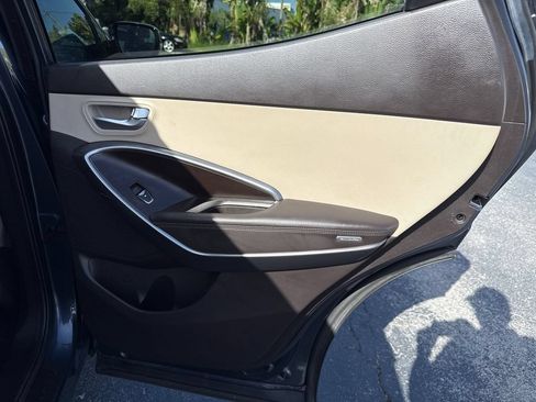 Used 2017 Hyundai Santa Fe Sport FWD image 15
