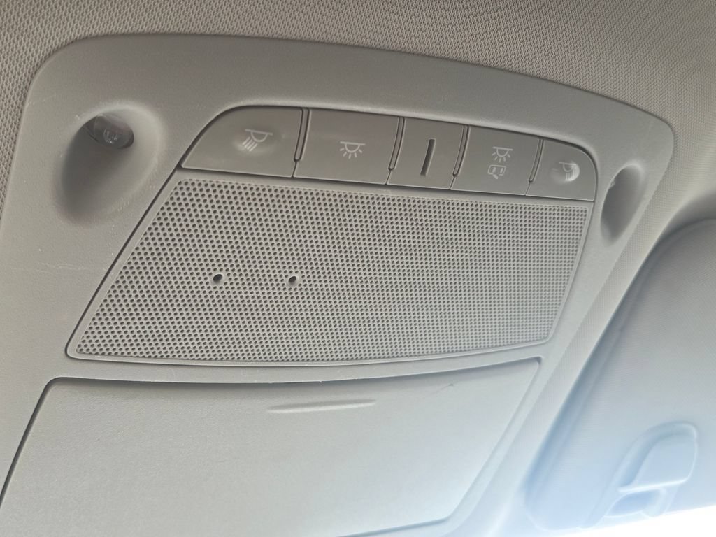 Used 2018 Nissan Murano S AWD/4WD image 14