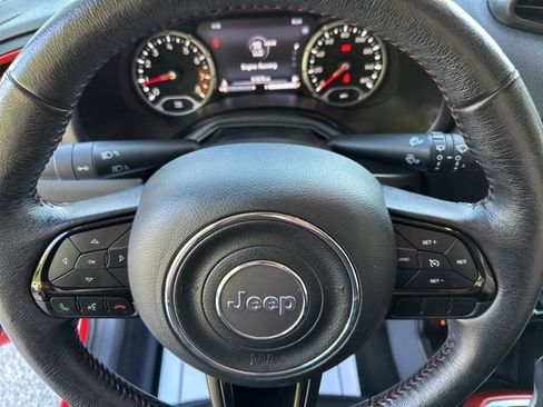 Used 2022 Jeep Renegade Trailhawk image 18