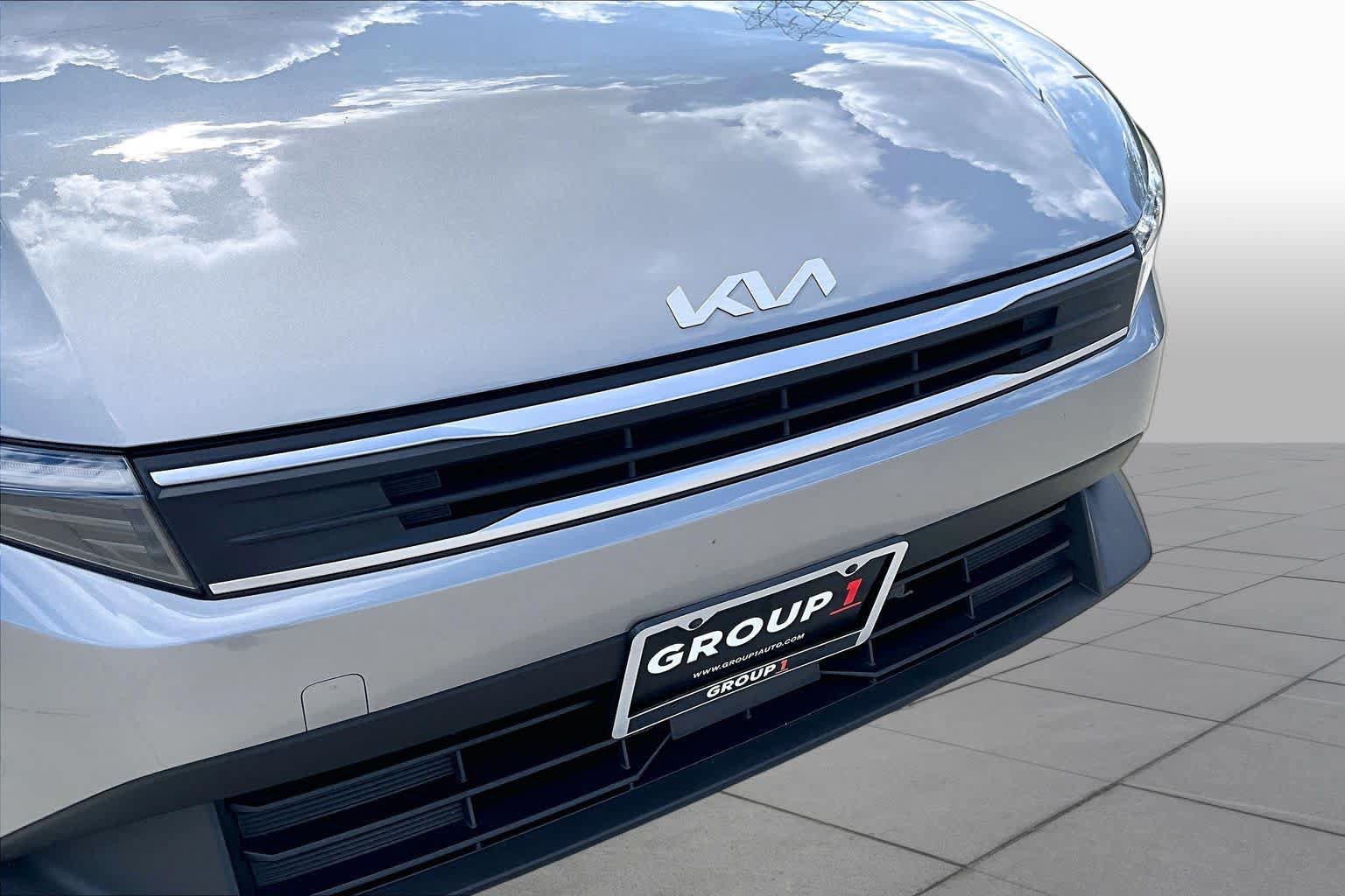 Used 2025 Kia K4 FWD image 30