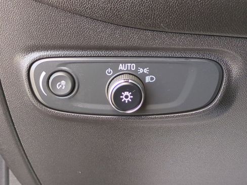 Certified 2022 Chevrolet Equinox RS image 18