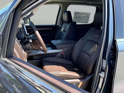 New 2026 RAM 1500 Limited AWD/4WD image 9