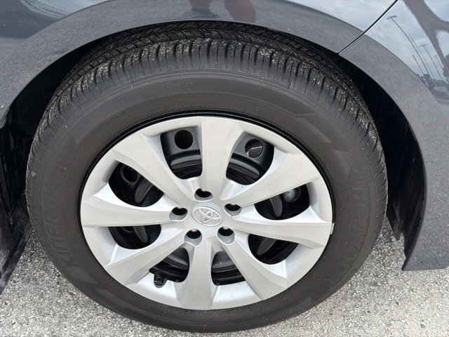 Used 2026 Toyota Corolla LE FWD image 9