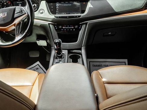 Used 2021 Cadillac XT5 Premium Luxury AWD/4WD image 13