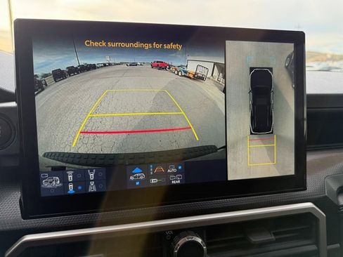 Used 2025 Toyota 4Runner 4WD image 19