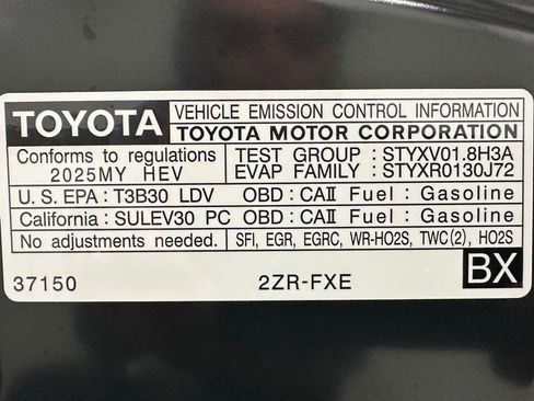 Used 2025 Toyota Corolla SE image 69