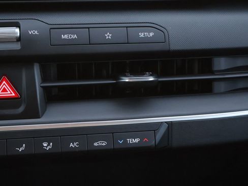 New 2025 Kia K4 LXS image 27