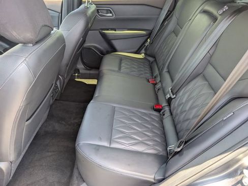 Used 2023 Nissan Rogue Platinum w/ Platinum Premium Package FWD image 31