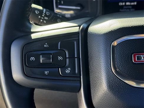 Used 2023 GMC Sierra 2500 AT4 image 28