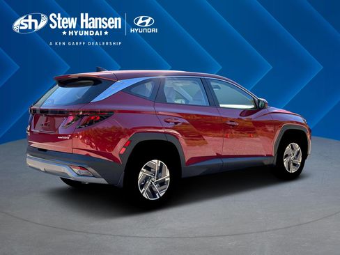 New 2026 Hyundai Tucson Blue SE image 9