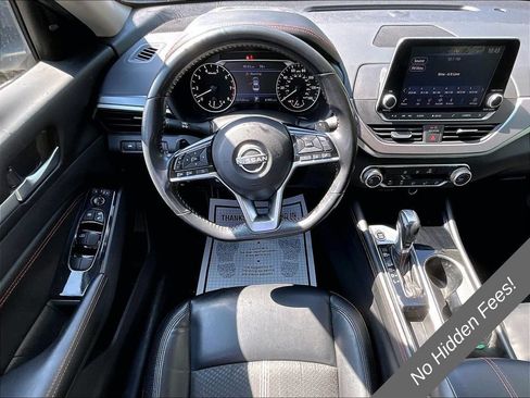 Used 2023 Nissan Altima 2.5 SR FWD image 5