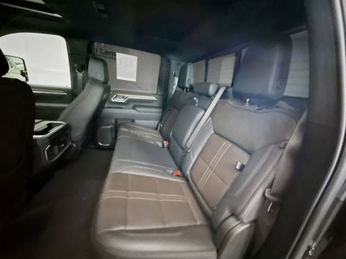 Used 2025 Chevrolet Silverado 2500 High Country w/ Technology Package AWD/4WD image 28