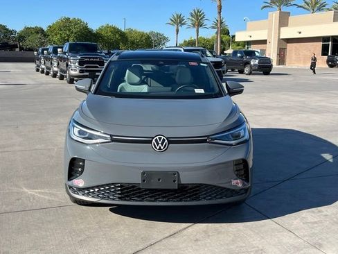 Used 2024 Volkswagen ID.4 Pro S AWD/4WD image 5
