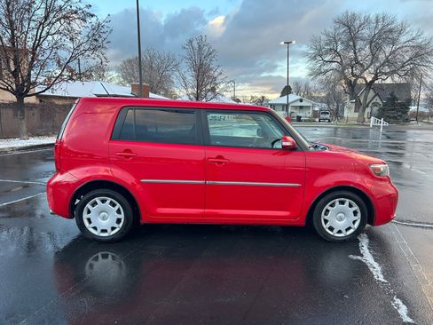 Used 2009 Scion xB image 5