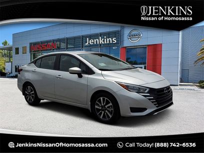 New 2025 Nissan Versa SV w/ Trunk Package