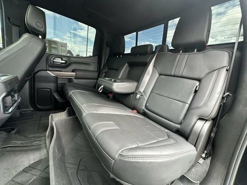 Used 2022 Chevrolet Silverado 1500 High Country w/ Technology Package AWD/4WD image 26