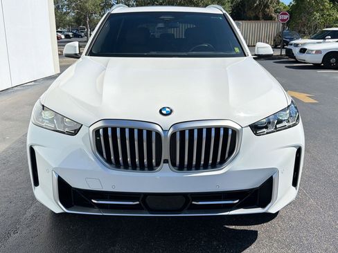 Used 2024 BMW X5 sDrive40i w/ Premium Package RWD image 6