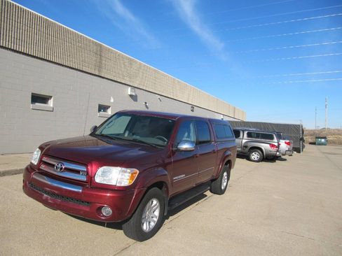 Used 2006 Toyota Tundra SR5 RWD image 2