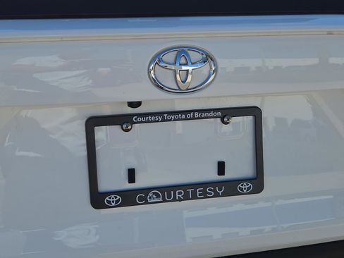 Certified 2025 Toyota RAV4 XLE image 10