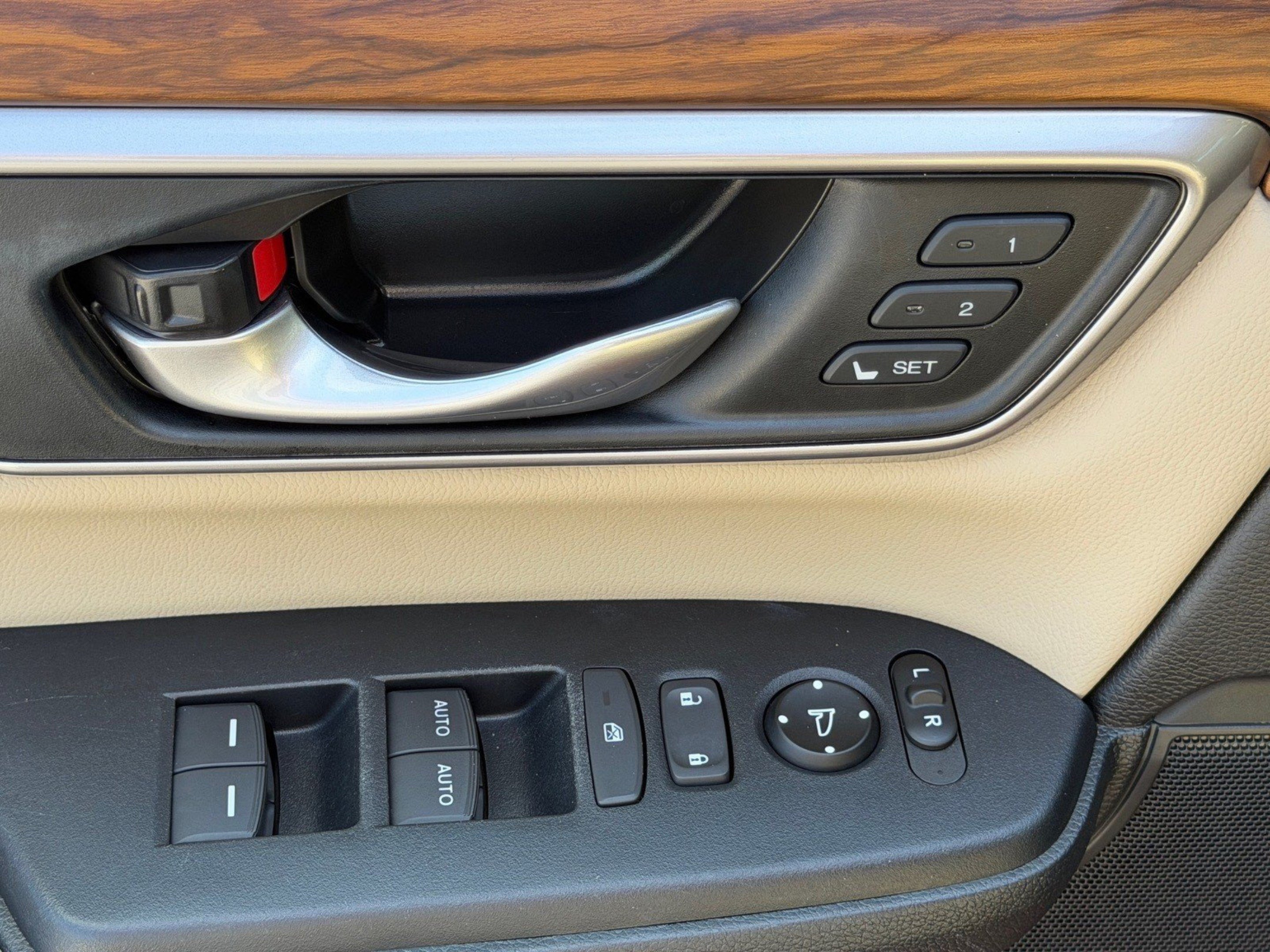 Used 2019 Honda CR-V EX-L image 11