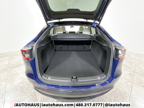 Used 2024 Tesla Model Y Long Range image 35