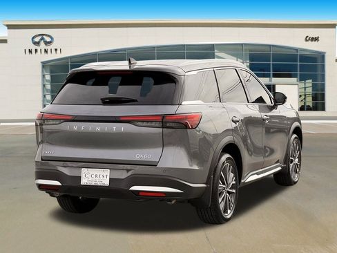 New 2026 INFINITI QX60 Luxe image 3