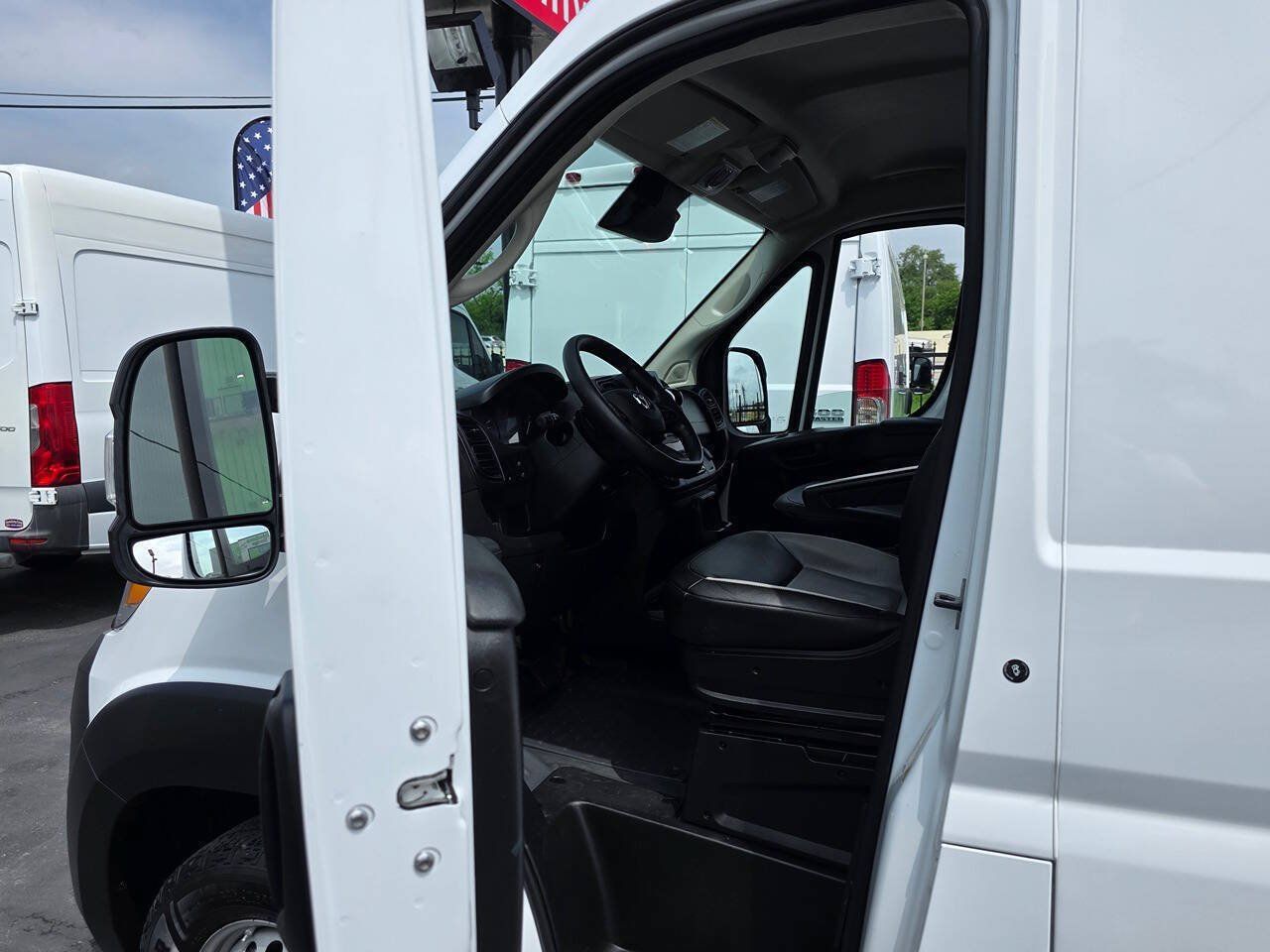 Used 2025 RAM ProMaster 3500 w/ Convenience Group FWD image 13