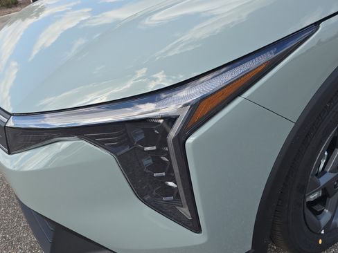 New 2025 Kia K4 LXS image 10