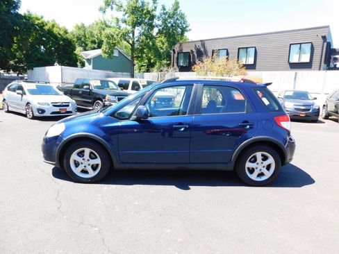 Used 2008 Suzuki SX4 AWD Hatchback w/ Touring Pkg image 20