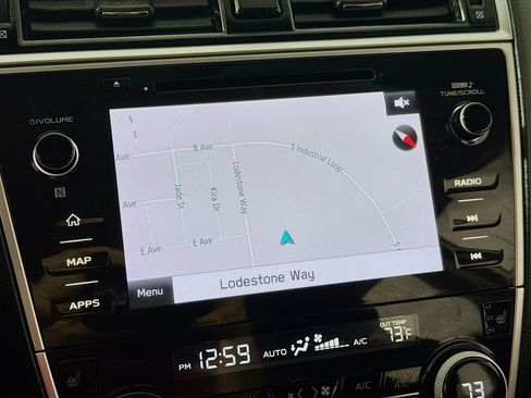 Used 2018 Subaru Outback 2.5i Premium AWD/4WD image 2