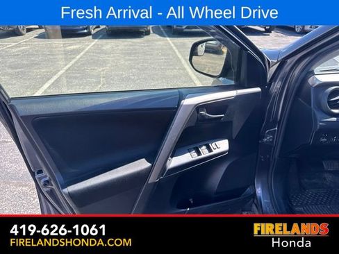 Used 2018 Toyota RAV4 LE w/ All Weather Liner Package AWD/4WD image 14