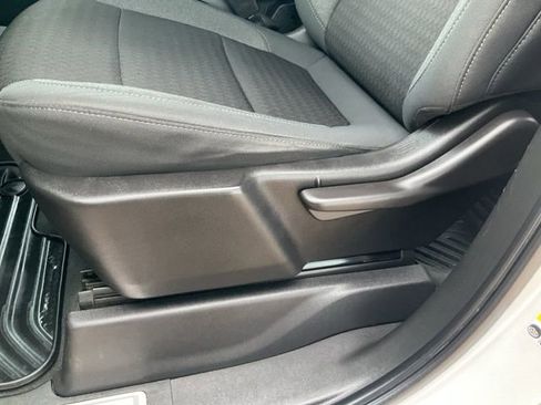 Used 2022 Chevrolet Silverado 2500 LT image 6