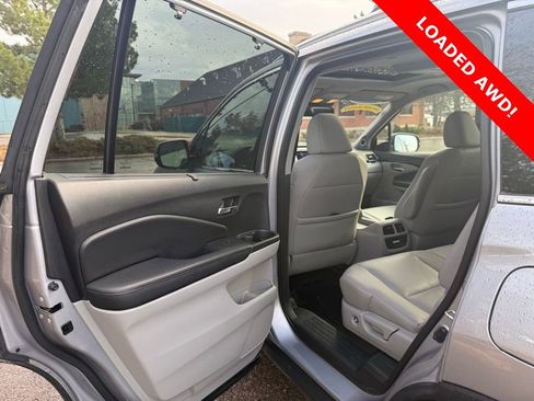 Used 2017 Honda Pilot Touring image 13
