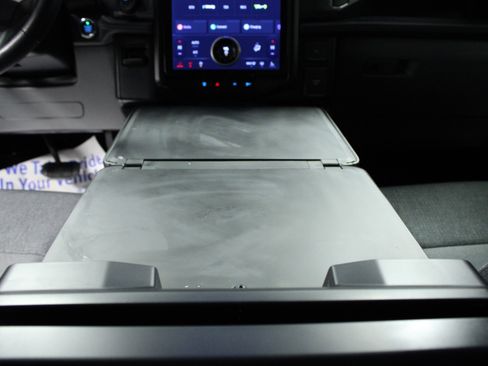 Used 2024 Ford F150 Lightning Flash image 20