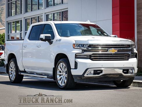 Used 2020 Chevrolet Silverado 1500 High Country w/ Technology Package AWD/4WD image 1