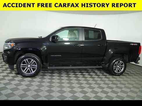 Used 2021 Chevrolet Colorado W/T w/ Custom Special Edition image 2