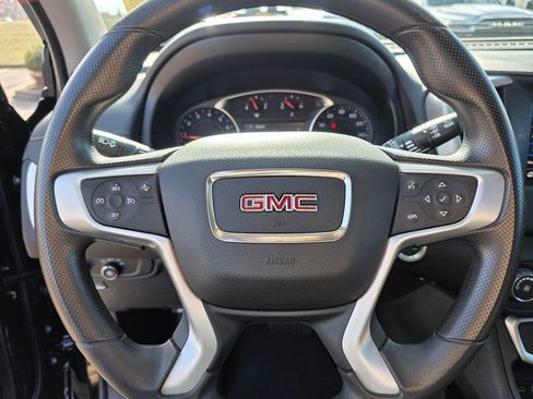 Used 2024 GMC Terrain SLE image 16