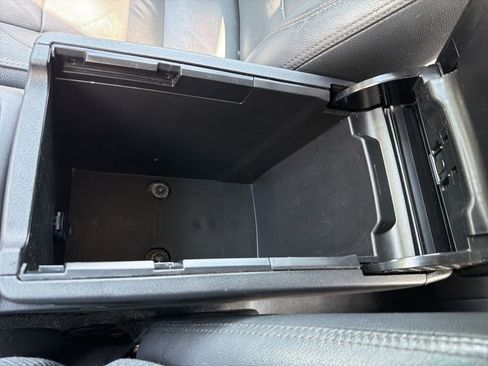 Used 2015 Toyota Camry LE FWD image 51