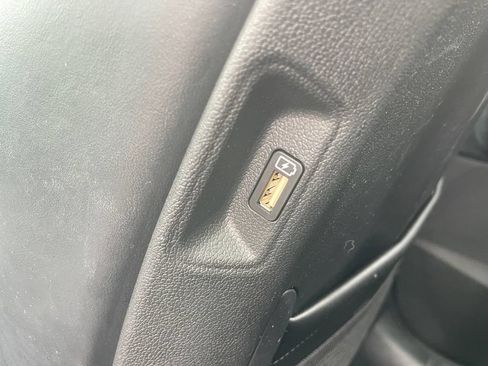 Used 2021 Kia Sorento EX FWD image 35