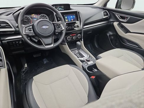 Used 2023 Subaru Forester Premium image 11
