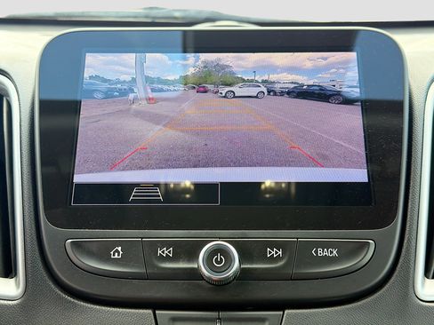 Used 2025 Chevrolet Malibu LT FWD image 31
