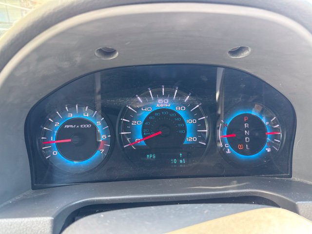 Used 2010 Ford Fusion SE FWD image 5