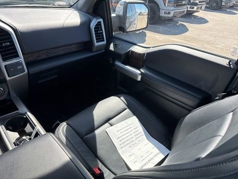 Used 2020 Ford F150 Lariat w/ Equipment Group 502A Luxury image 14