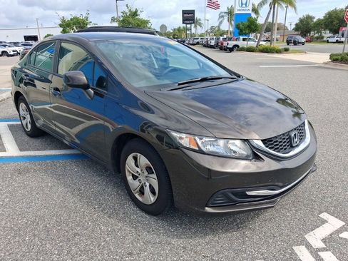Used 2013 Honda Civic LX image 3