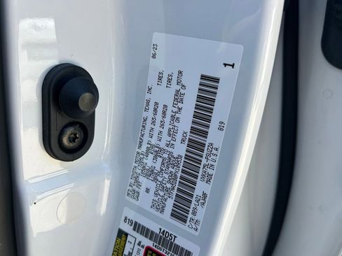 Used 2023 Toyota Tundra Platinum w/ Advanced Package image 10