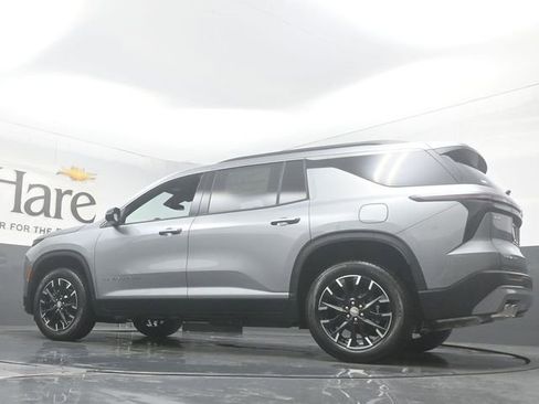 New 2026 Chevrolet Traverse LT w/ Sun and Wheel Package FWD image 34