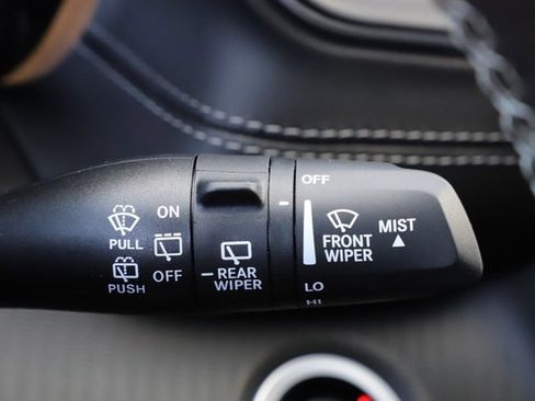 New 2025 Jeep Grand Cherokee Altitude image 33