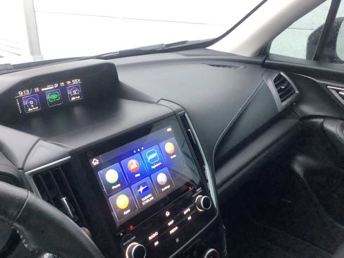 Used 2022 Subaru Forester Touring w/ Popular Package #3 image 17