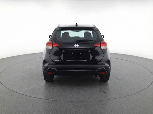 Used 2025 Nissan Kicks SV FWD image 7